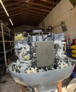 115 HP 2-Stroke Yamaha Outboard Motor with 20