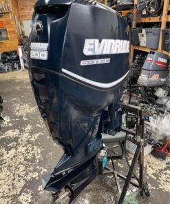 2011 Evinrude Etec 200 HP 2-Stroke 20