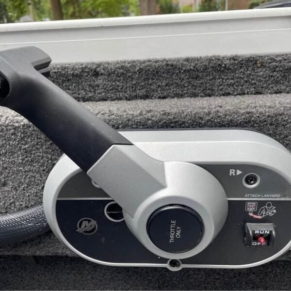 2012 Mercury Pro kicker 9.9 HP